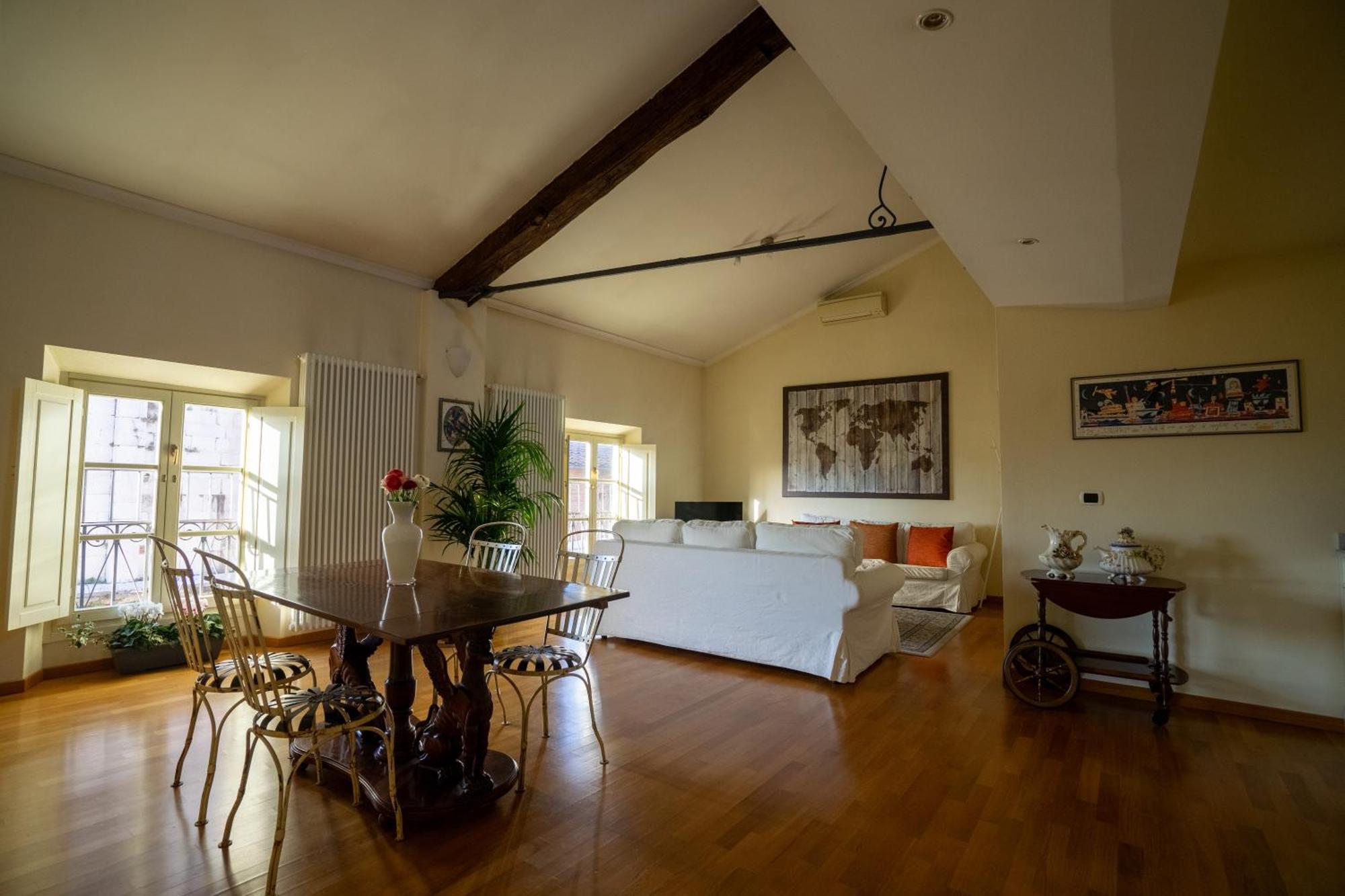 Palazzo Rocchi - Residenza D'Epoca Bed & Breakfast Lucca Luaran gambar